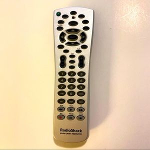 RadioShack 5-in-one remote control, Silver